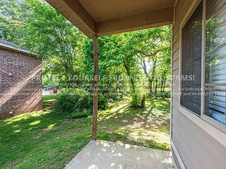 758 W Breeze Cv — Photo 15