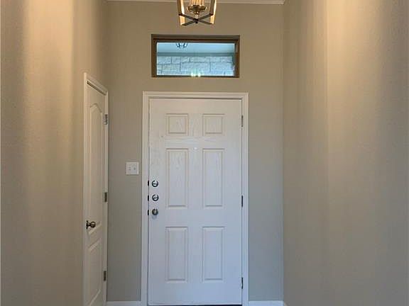 2nd image of 603 Banbury Dr