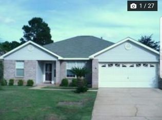 2102 Avenida De Sol, Navarre, FL 32566