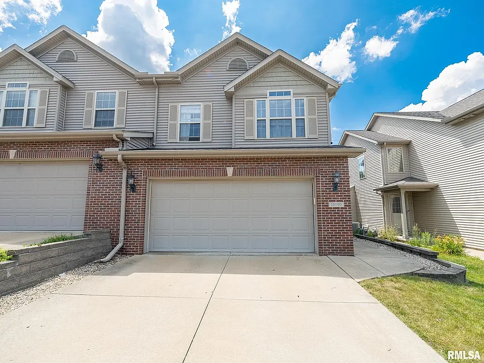 10009 N Brompton Ct