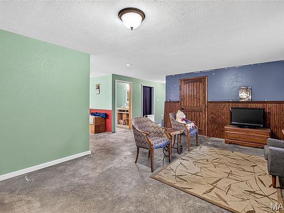 3rd image of 5972 Highway E