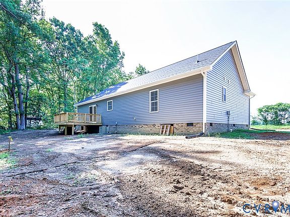 4th image of 19906 Harris Dr