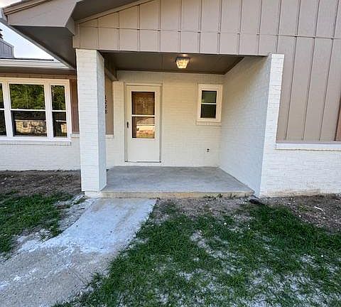 3rd image of 1228 Ponderosa Dr