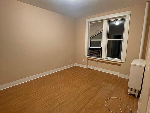 3rd image of 25315 Northern Blvd APT 2F