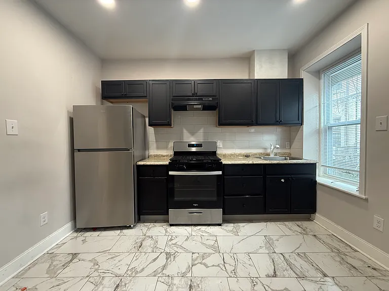 5717 Haverford Ave — Photo 4