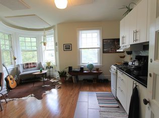 6818 Quincy St APT 2F, Philadelphia, PA 19119