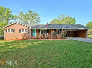 1113 Hilltop Dr, Griffin, GA 30224