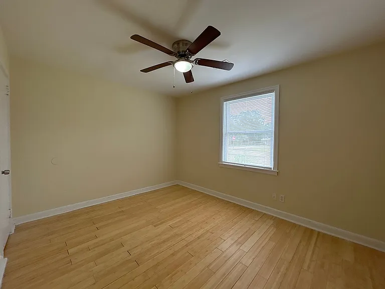 999 Seminole Dr #A & B — Photo 13