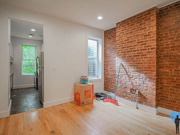 4th image of 166 Sumpter St APT 3R