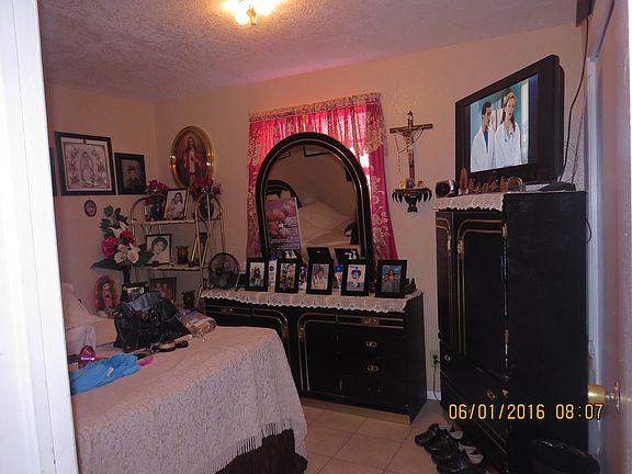 4th image of 3125 Findley Ave