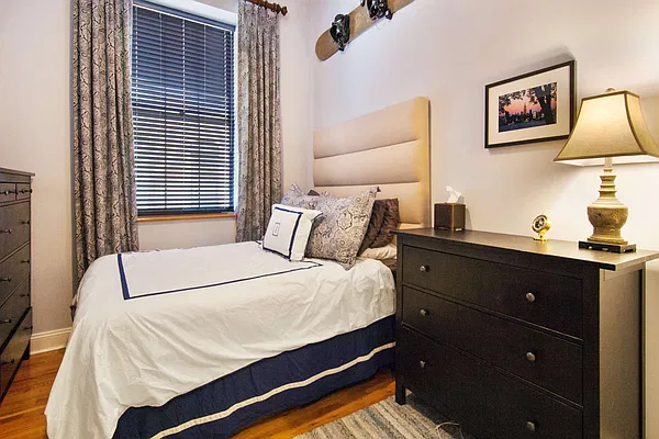 Sold by Prestige Property Group LLC | media 9