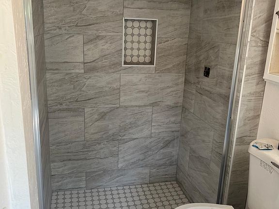 3rd image of 3176 S 700 E #3