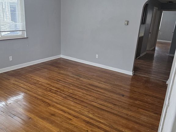 3rd image of 254 Ohio Ave APT 1