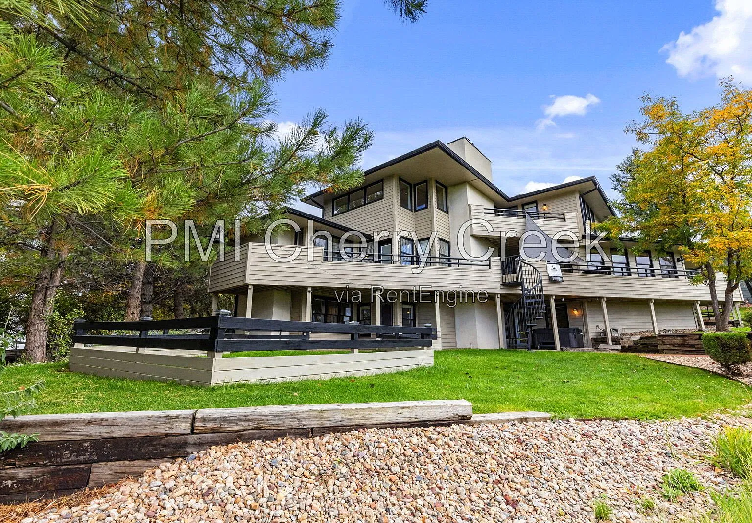 5 bed, 4.5 bath, 4712 sqft, $5,000 — Photo 4