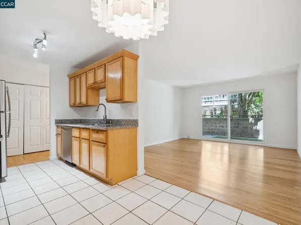 150 Pearl St APT 122, Oakland, CA 94611