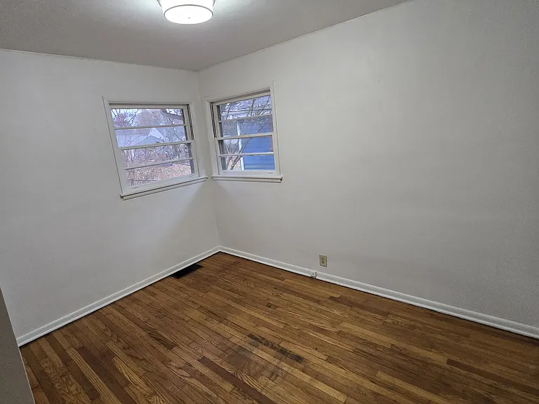 820 Harrison St — Photo 5