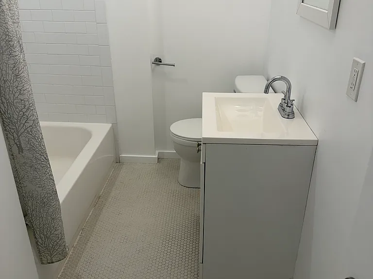 500 W New Jersey Ave #3 — Photo 3