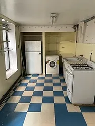 Rented by R New York