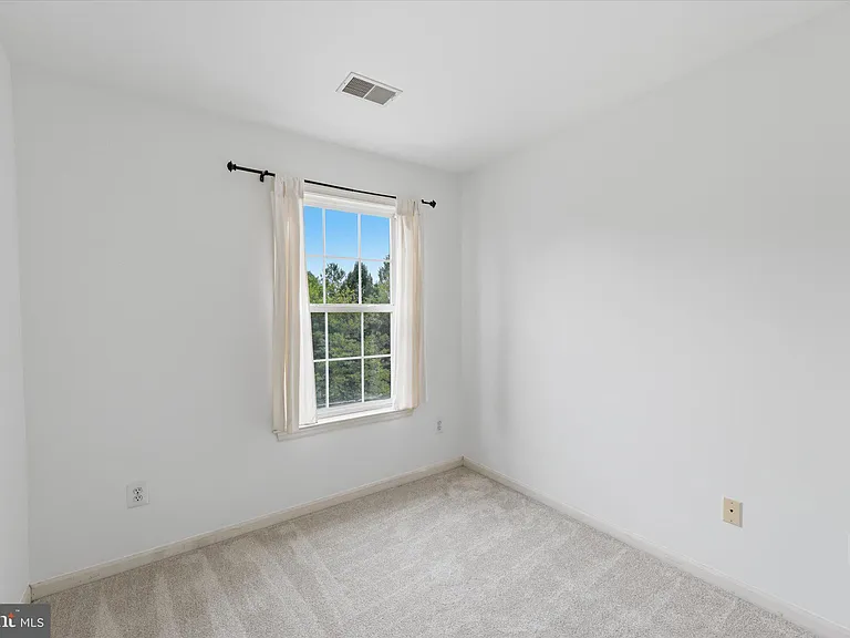706 Vanderbilt Ter SE — Photo 23