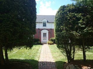 211 South St, Brookline, MA 02467