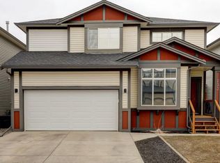 233 W Luxstone Rd SW, Airdrie, AB T4B0K5