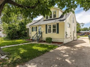 452 Prospect St, Wood River, IL 62095