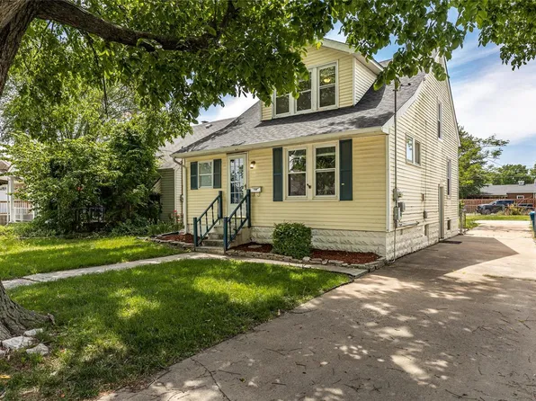 452 Prospect St, Wood River, IL 62095