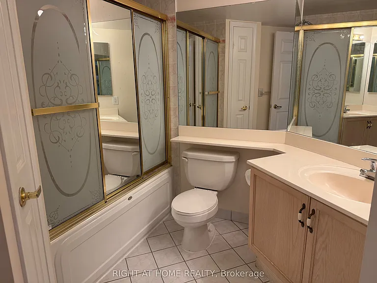35 Kingsbridge Garden Cir #601 — Photo 13