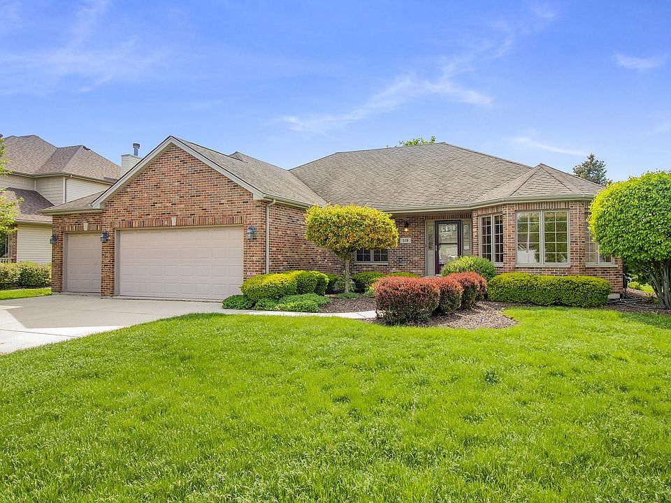 1st image of 519 Rollingwood Dr