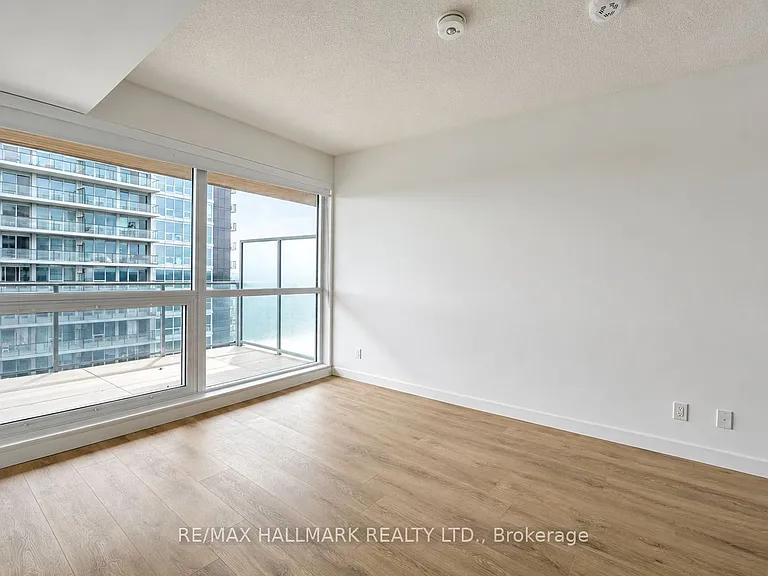 27 McMahon Dr #3109 — Photo 6