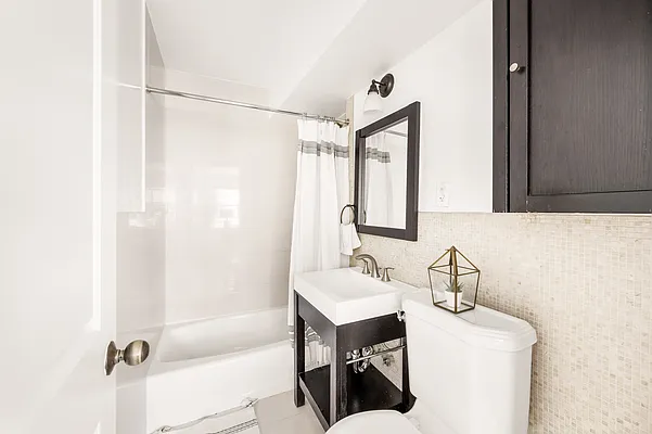 Sold by Compass | media 13