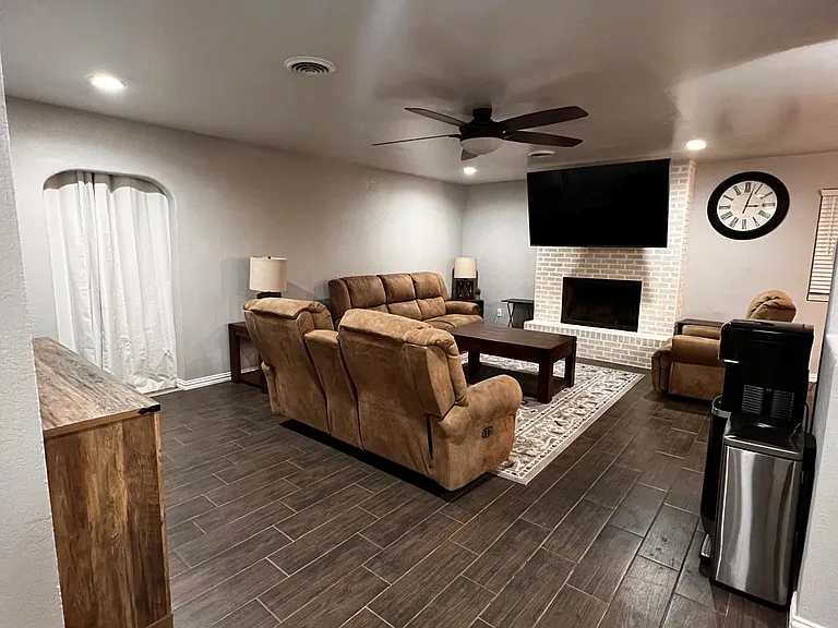 2504 Baylor Ave — Photo 25