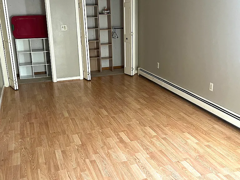 133 Center St — Photo 8