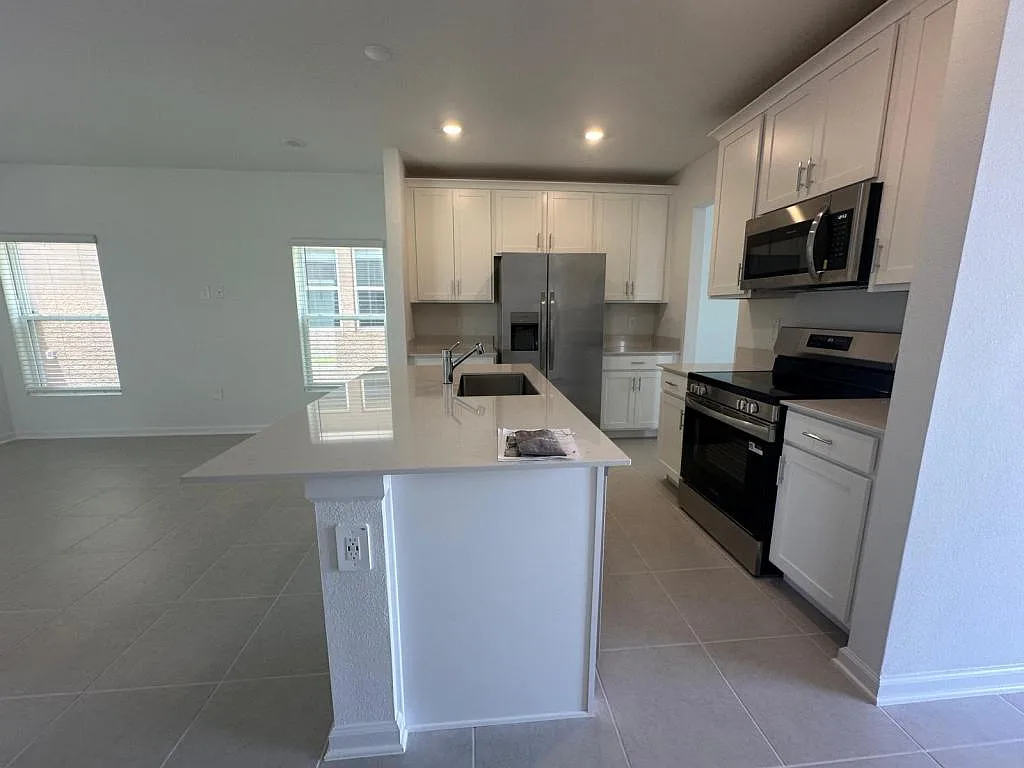 2895 Transformation Wy — Photo 3