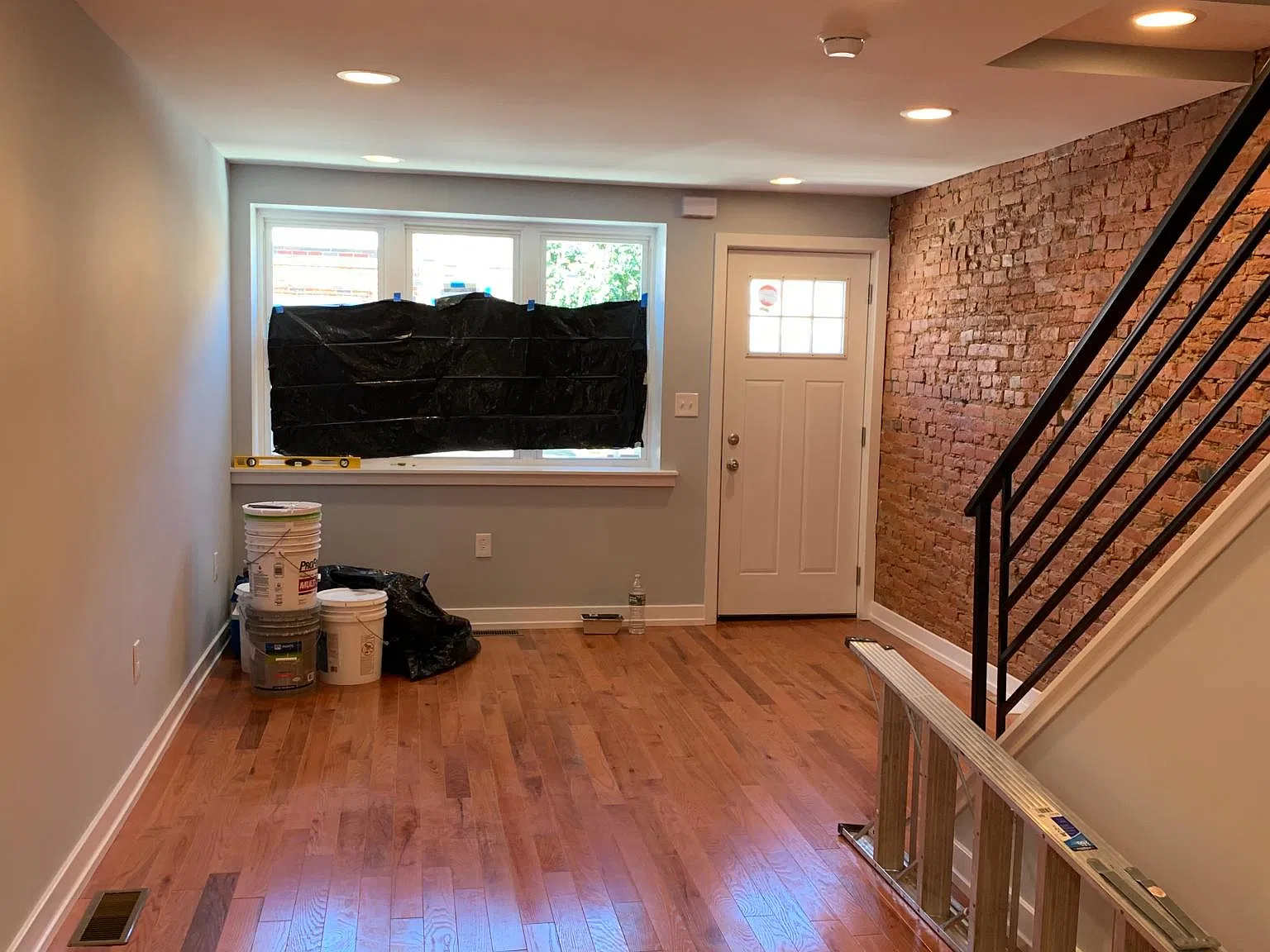 2 bed, 1.5 bath, 1000 sqft, $2,500 — Photo 3