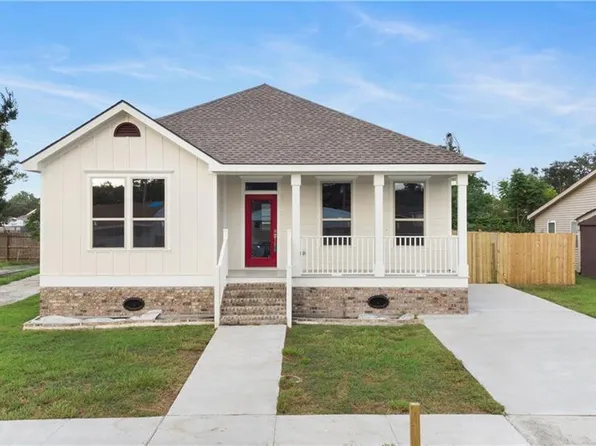 4683 Lancelot Dr, New Orleans, LA 70127