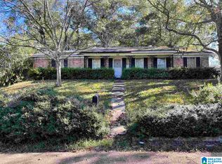 604 Dillon Ave, Chickasaw, AL 36611
