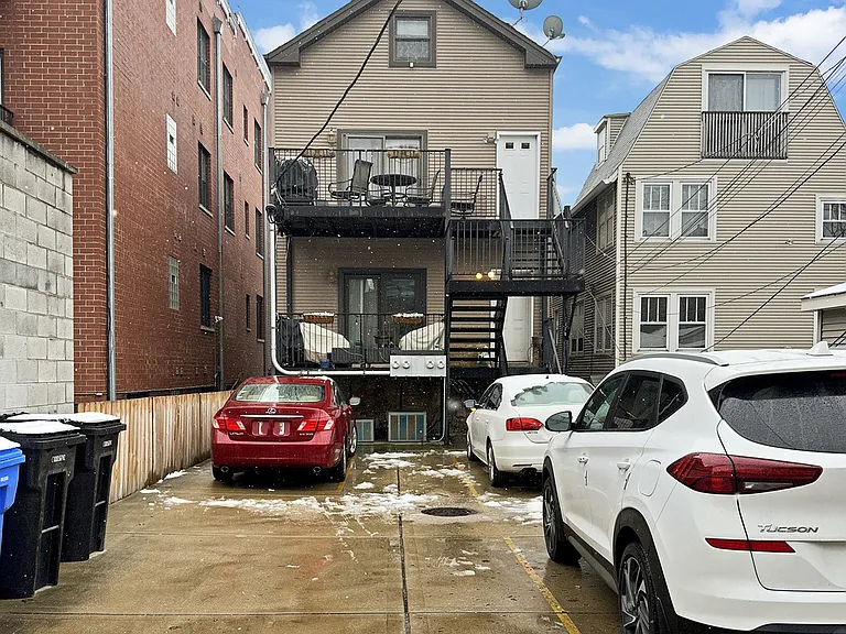 1504 W Augusta Blvd #1 — Photo 7