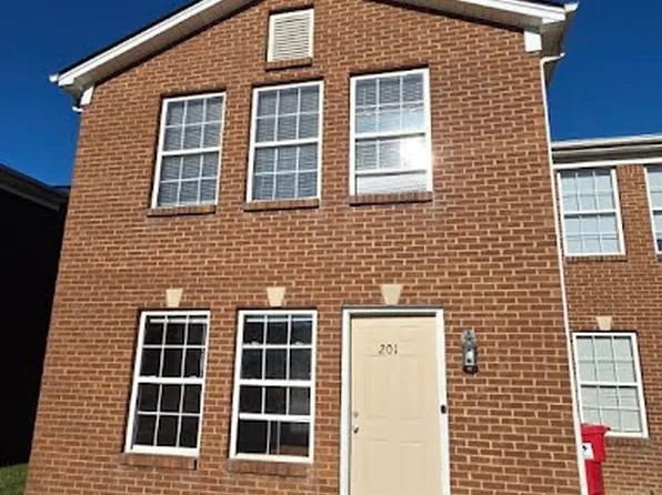 201 Coburn Dr, Nicholasville, KY 40356