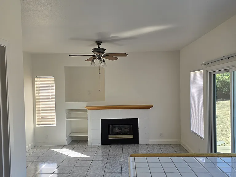 2308 Sheffield Ct — Photo 3