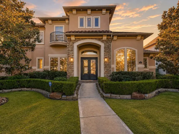 1310 Tamina Pass Ln, Friendswood, TX 77546