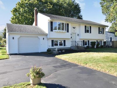 2790 W Shore Rd, Warwick, RI, 02889