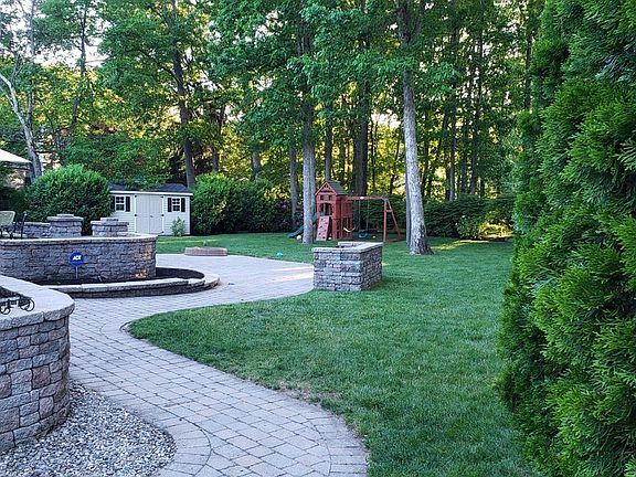 5th image of 35 Valley Forge Dr