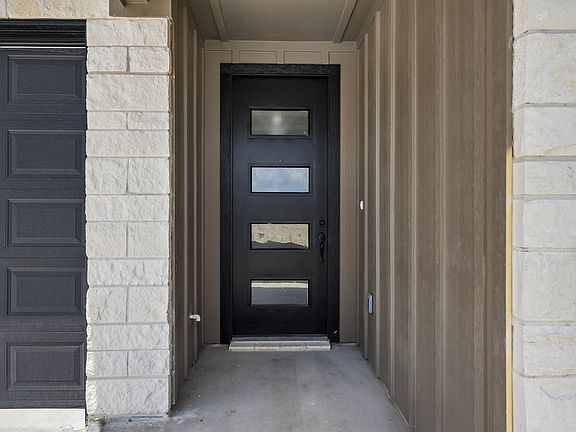 5th image of 1307 Lone Pine Way