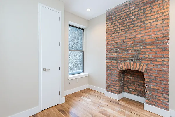 Rented by Nooklyn NYC LLC | media 2