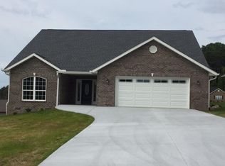 510 Ivey Vine Dr, Maryville, TN 37801