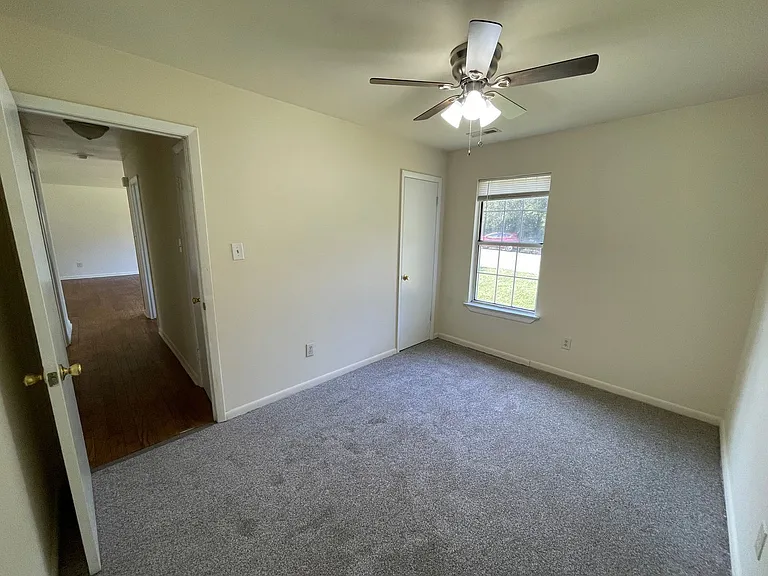 9237 Lost Forest Dr — Photo 12