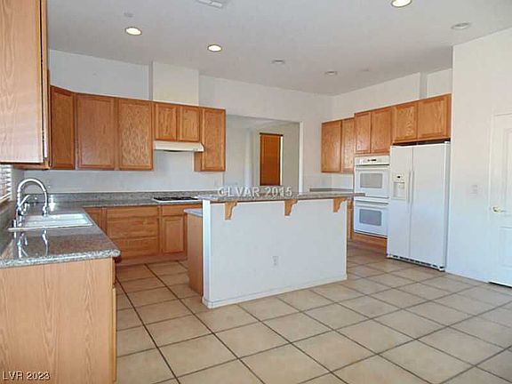5th image of 8132 Dolce Flore Ave