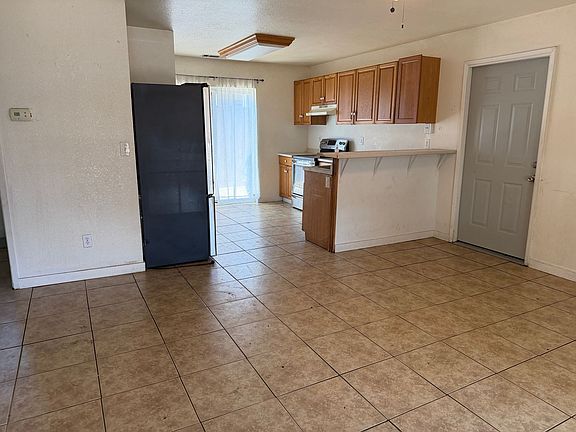 5th image of 1122 N Thesta St APT 102