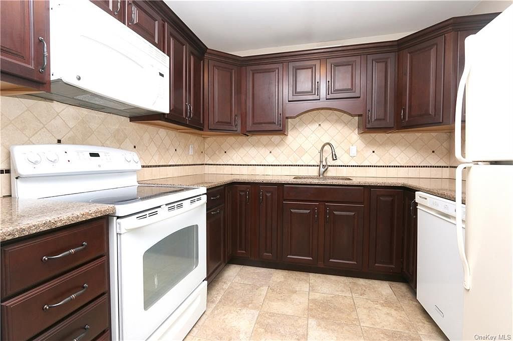 72 Independence Court UNIT A, Yorktown Heights, NY 10598 Zillow